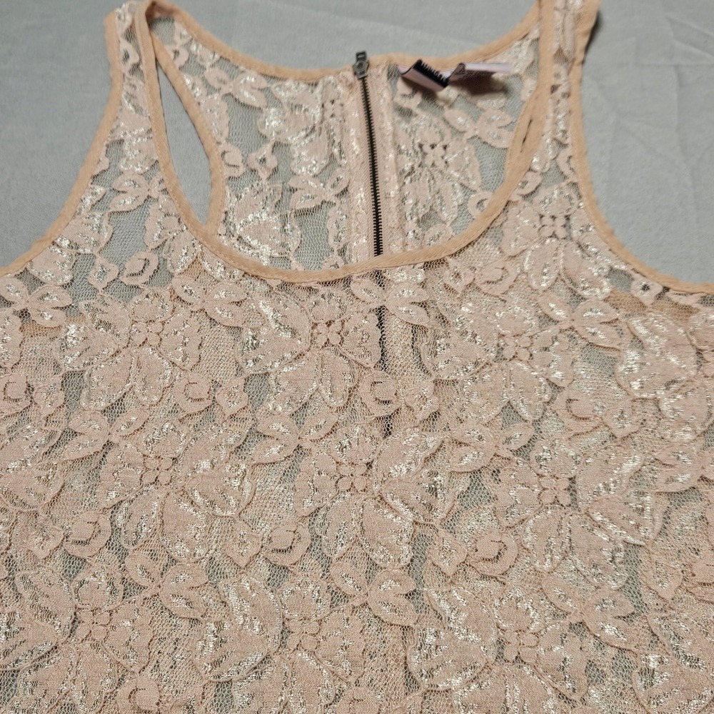 Love on a Hanger Tank Top Womens‎ Medium Peach Lace Chiffon Mixed Media Coquette